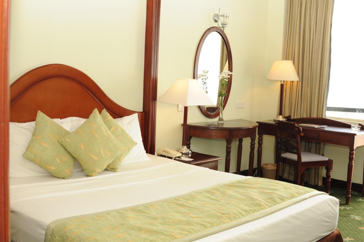 Mount Lavinia Hotel Dehiwala-Mount Lavinia Bagian luar foto
